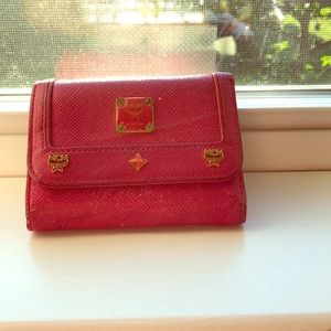 MCM fold wallet pink